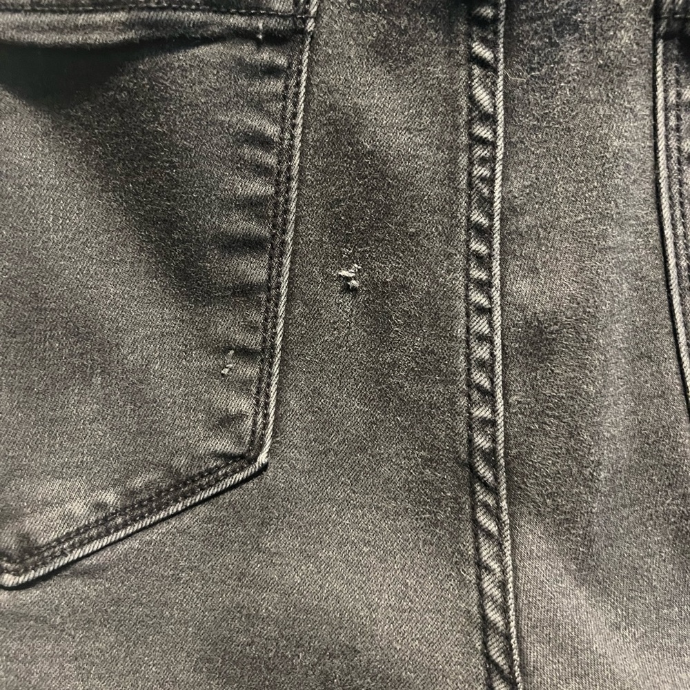 Old Navy Rockstar Ankle length Jeans - Picture 2 of 4